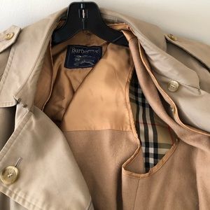 Burberry Trench Coat XXL